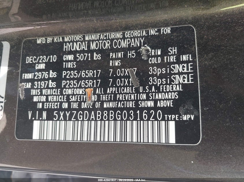 2011 HYUNDAI SANTA FE VIN: 5XYZGDAB8BG031620