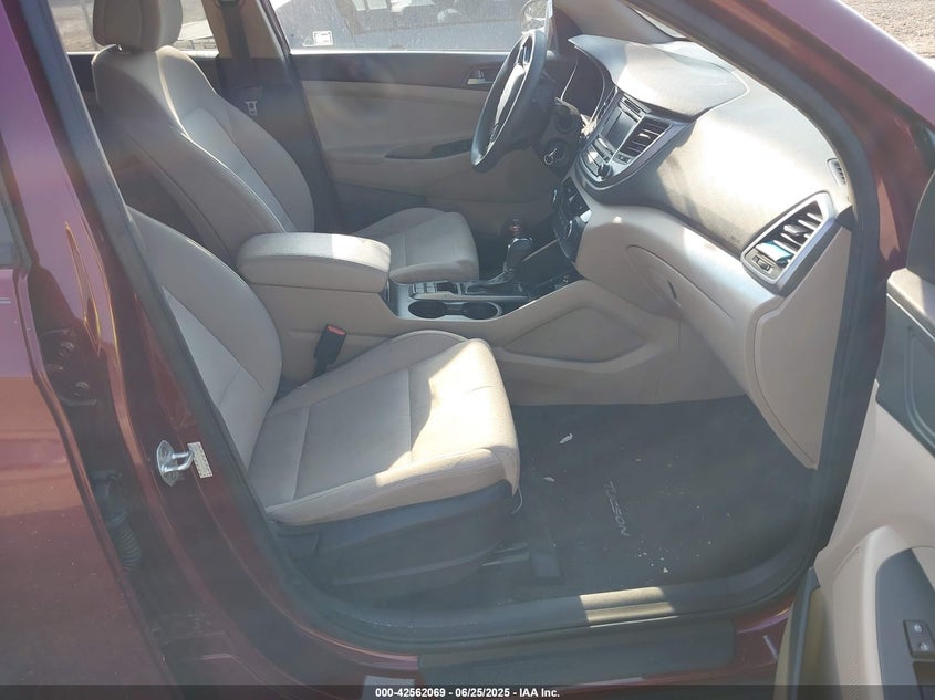 2016 HYUNDAI TUCSON VIN: KM8J33A44GU092050
