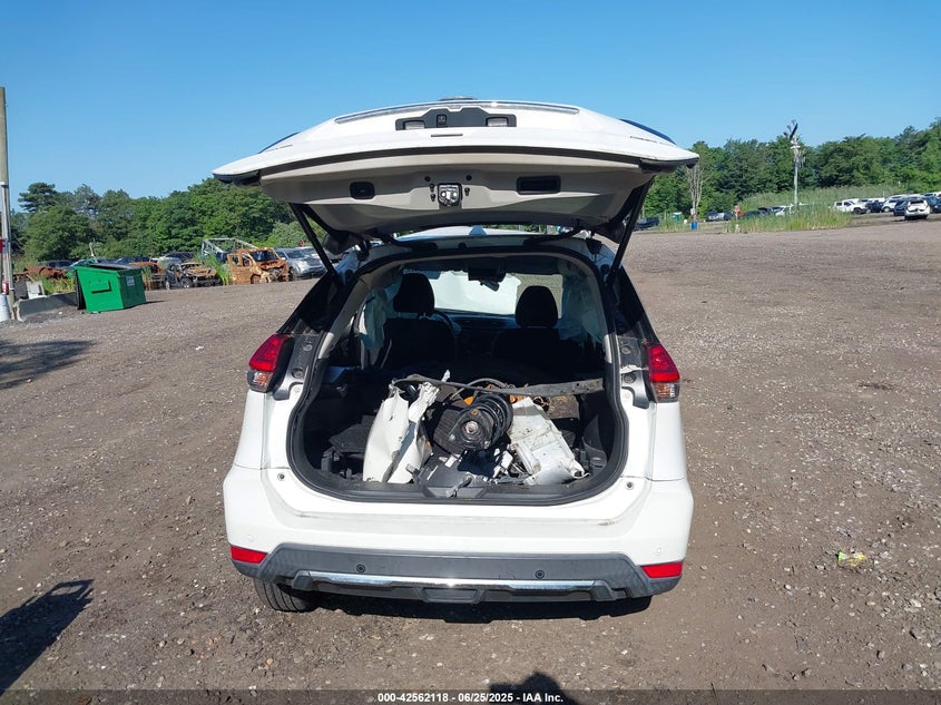 2019 NISSAN ROGUE SV - KNMAT2MV3KP556701