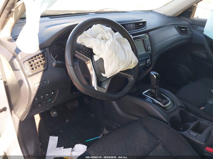 2019 NISSAN ROGUE SV - KNMAT2MV3KP556701