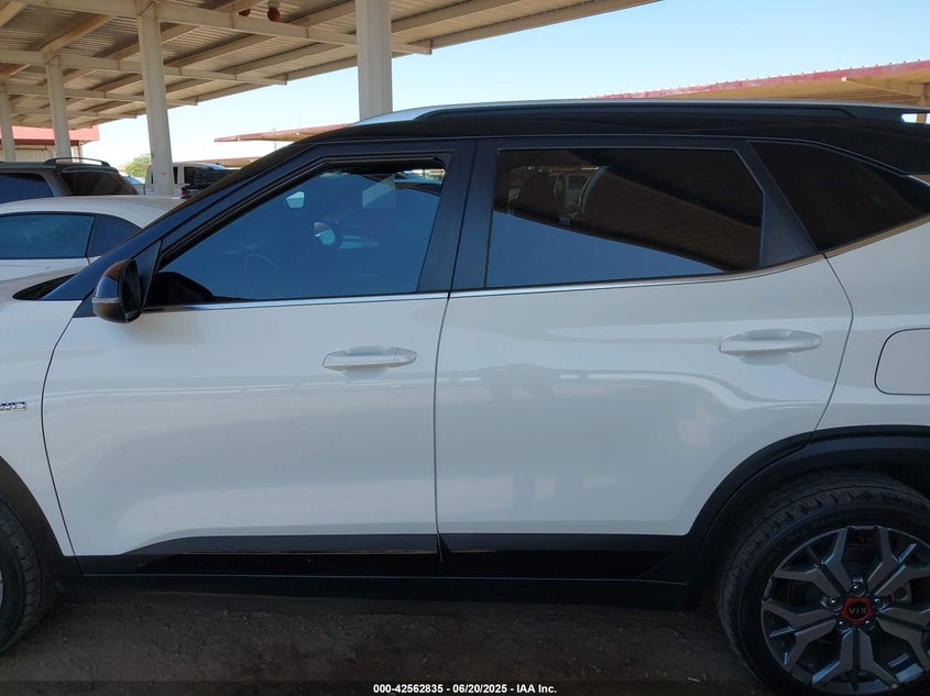 2021 KIA SELTOS VIN: KNDEUCA24M7092299