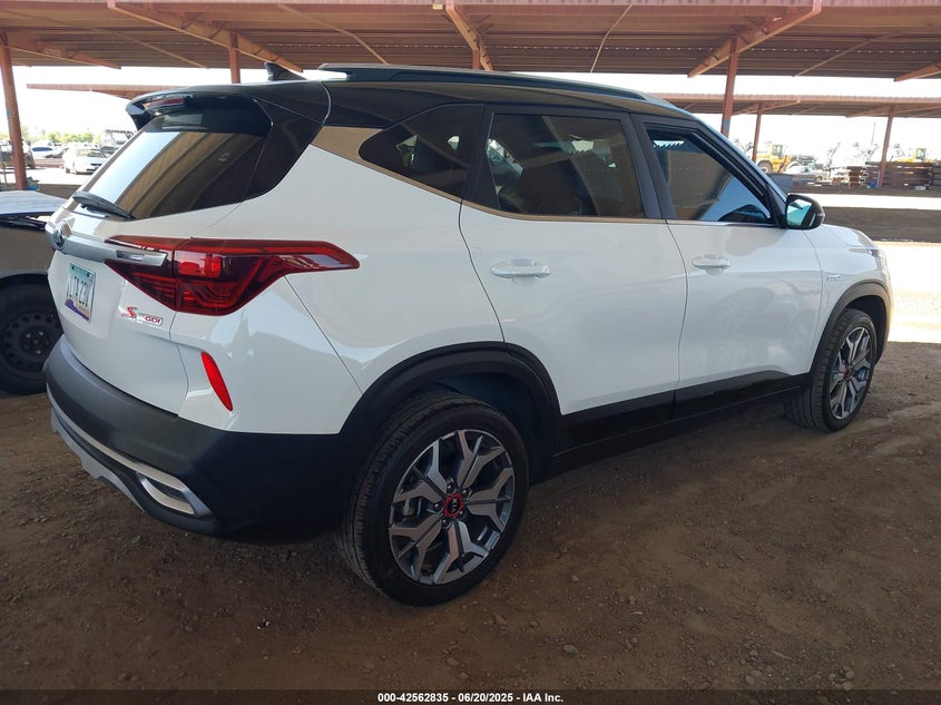 2021 KIA SELTOS VIN: KNDEUCA24M7092299