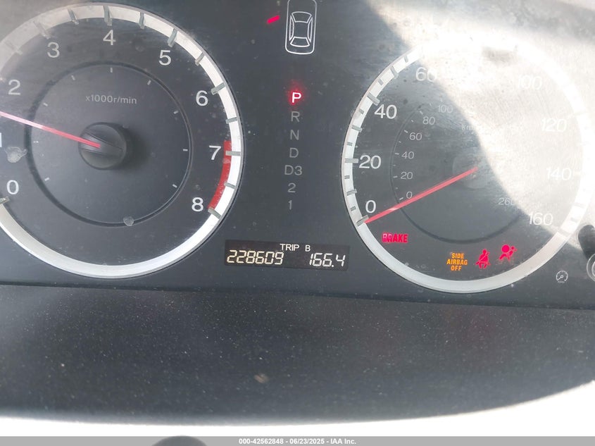 2008 HONDA ACCORD VIN: JHMCP26398C065380