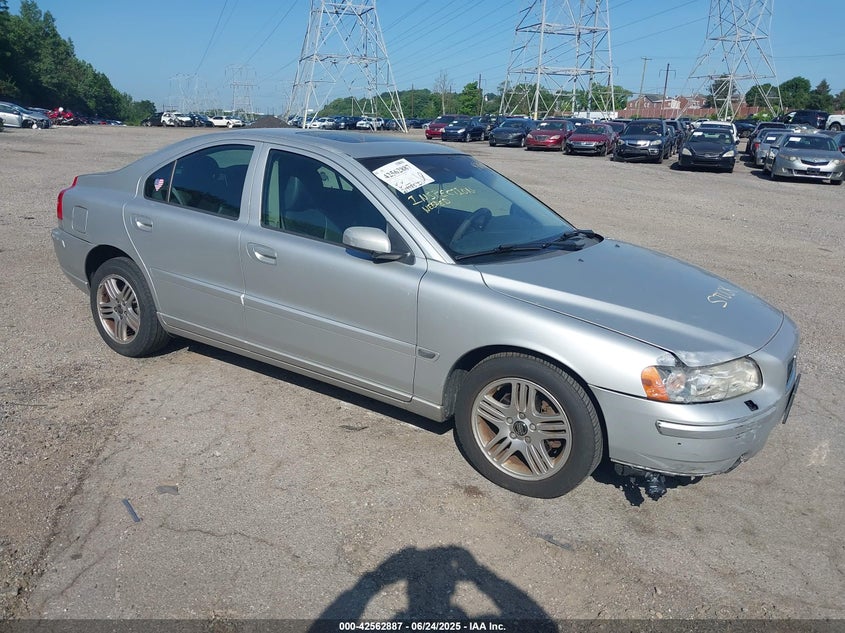 YV1RH592X52478479 2005 Volvo S60 2.5T Awd auction photo 1