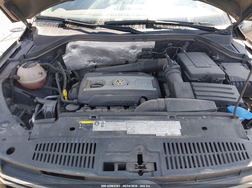 2016 VOLKSWAGEN TIGUAN S - WVGBV7AX9GW609072