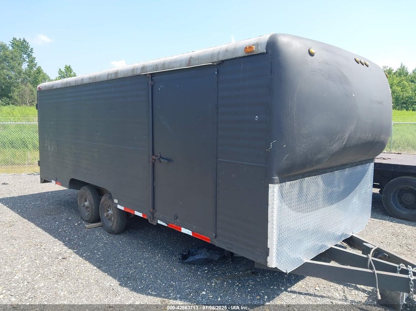 1995 CUSTOM 8*20 ENCLOSED TRAILE