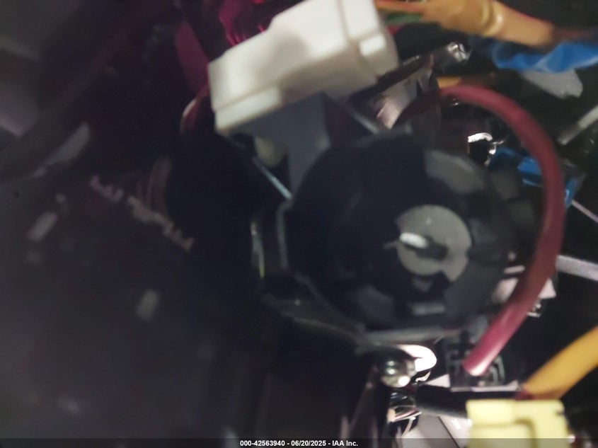 2014 KIA SOUL + - KNDJP3A57E7025827