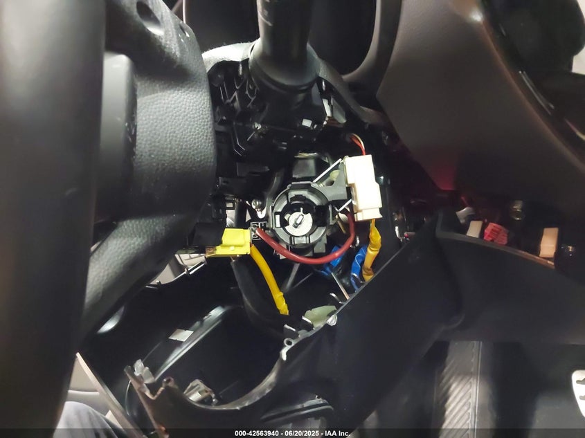 2014 KIA SOUL + - KNDJP3A57E7025827