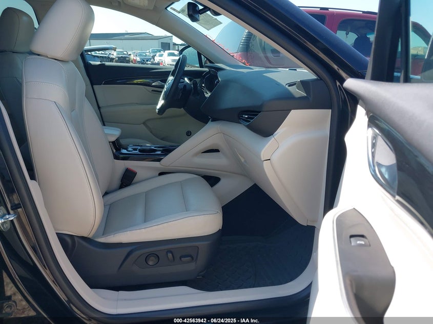 VIN LRBFZNR4XMD190602 2021 BUICK ENVISION FWD ESSENCE