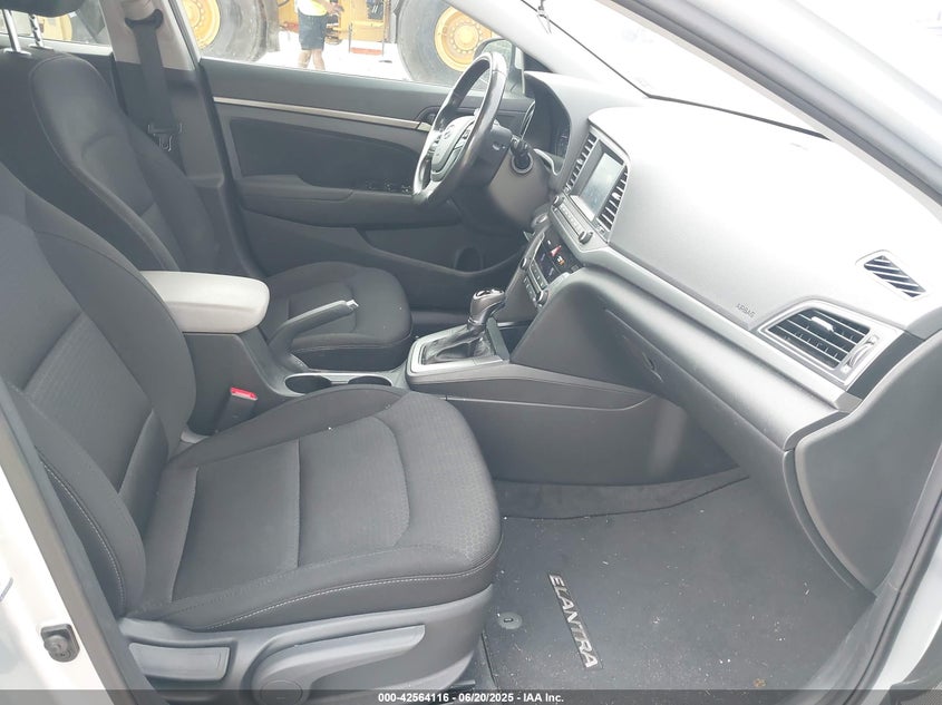 2018 HYUNDAI ELANTRA VALUE EDITION - 5NPD84LF0JH400565