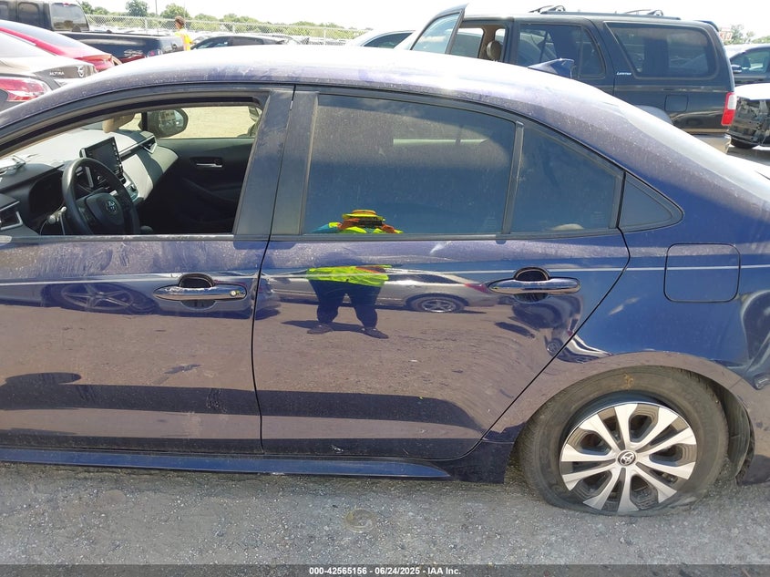 2021 TOYOTA COROLLA HYBRID LE - JTDEAMDE9MJ033000