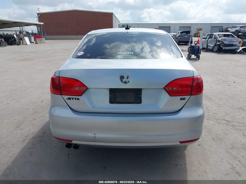 2014 VOLKSWAGEN JETTA 1.8T SE - 3VWD17AJ6EM262122