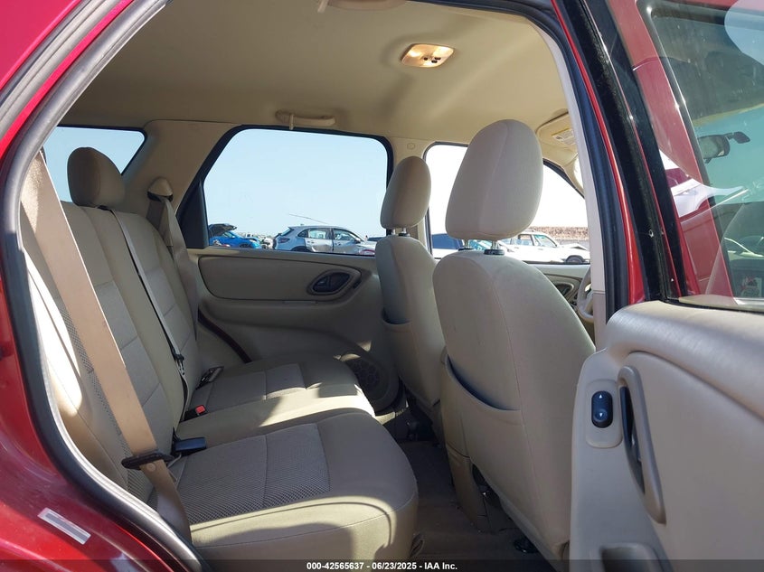 2006 FORD ESCAPE VIN: 1FMYU03106KB20126