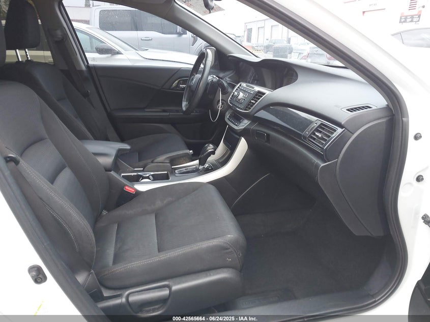 2015 HONDA ACCORD VIN: 1HGCR2F53FA263170