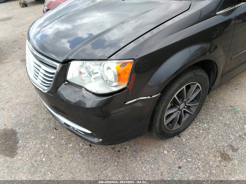 2017 DODGE GRAND CARAVAN SXT - 2C4RDGCG0HR818116