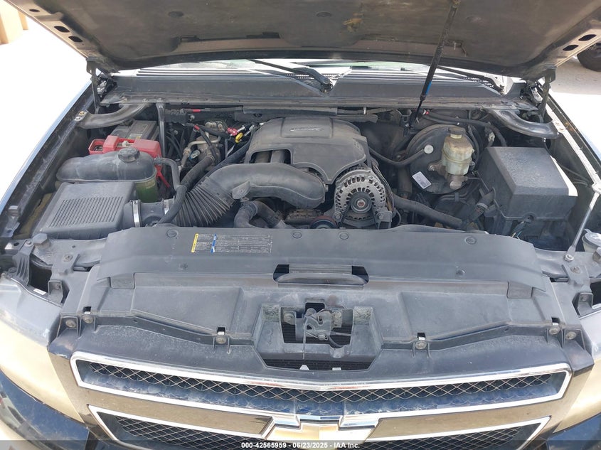 2007 CHEVROLET SUBURBAN 1500 VIN: 3GNFC16057G132960