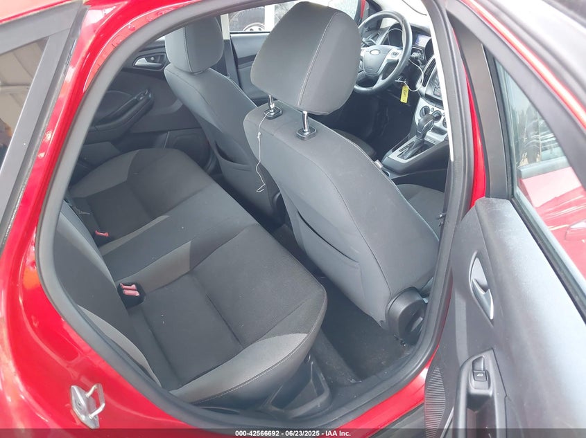 2014 FORD FOCUS SE - 1FADP3F27EL107212