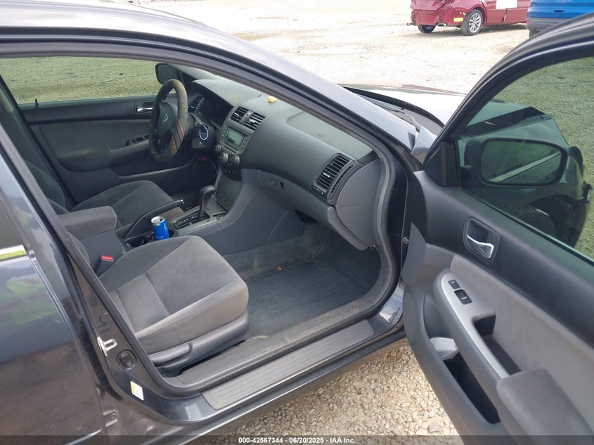 2007 HONDA ACCORD VIN: 1HGCM567X7A217242