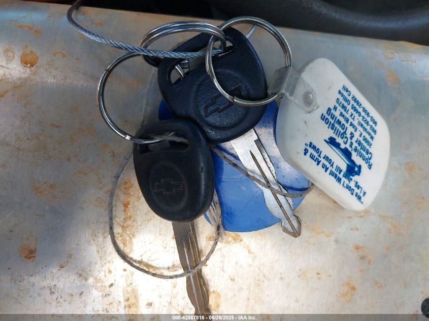 2000 Chevrolet Silverado 1500 VIN: 1GCEC14W2YZ368446 Lot: 42567816