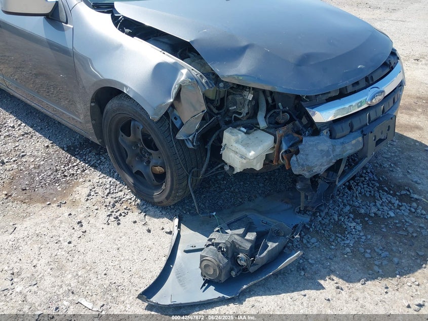 2010 FORD FUSION VIN: 3FAHP0HA0AR250244