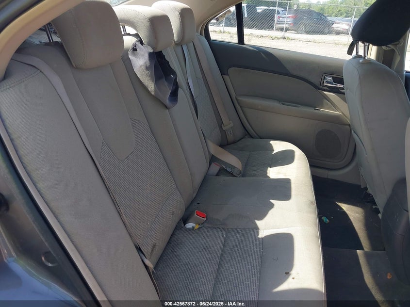 2010 FORD FUSION VIN: 3FAHP0HA0AR250244