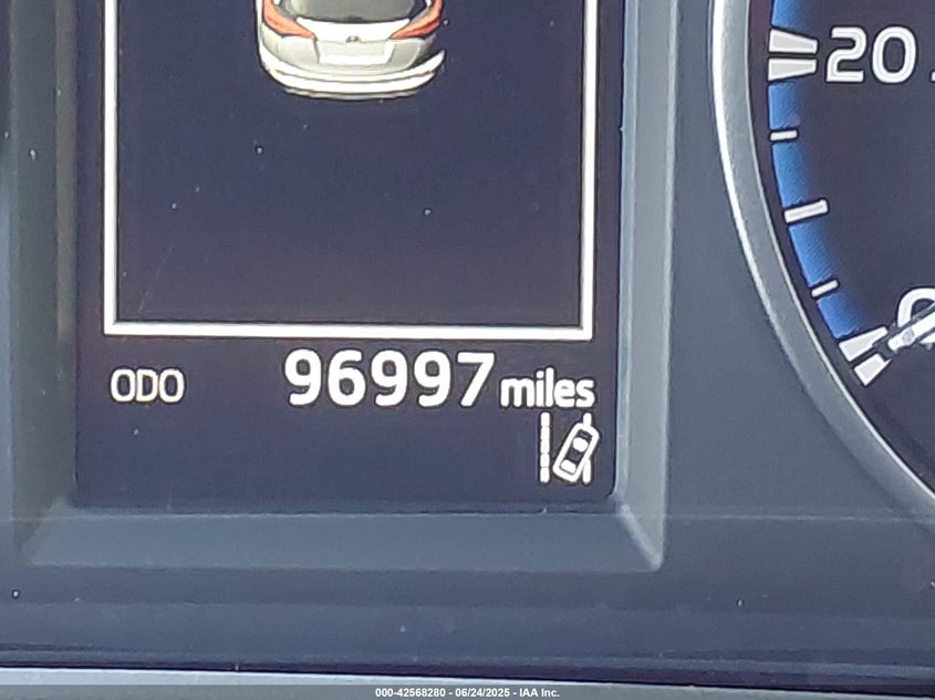 2018 TOYOTA RAV4 LE - JTMZFREV5JJ208126