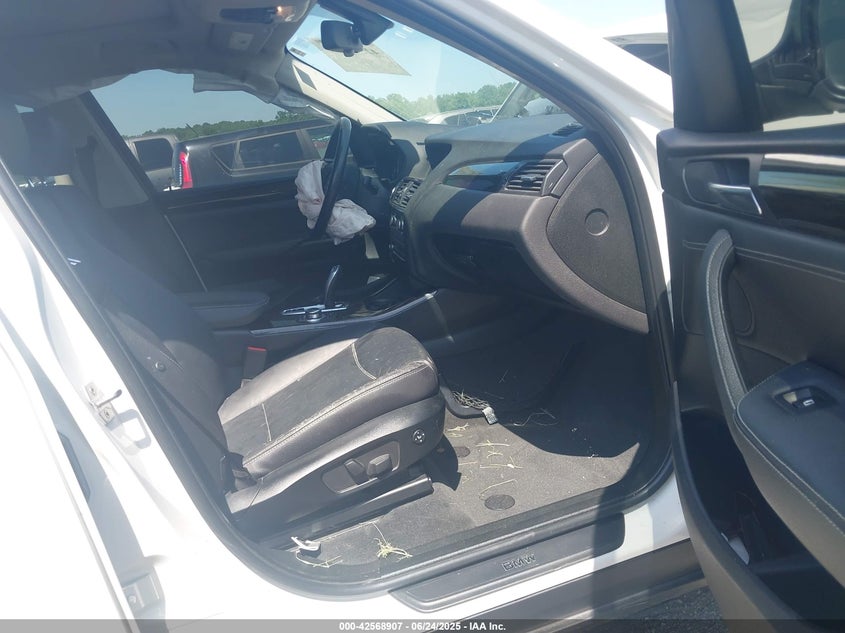 2014 BMW X3 XDRIVE28I - 5UXWX9C56E0D39677