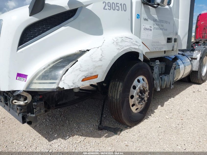 2018 Volvo Vnl VIN: 4V4NC9EH2JN886203 Lot: 42569358