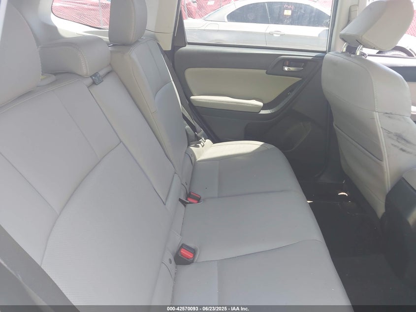 VIN JF2SJAJCXJH405744 2018 SUBARU FORESTER 2.5I LIMITED