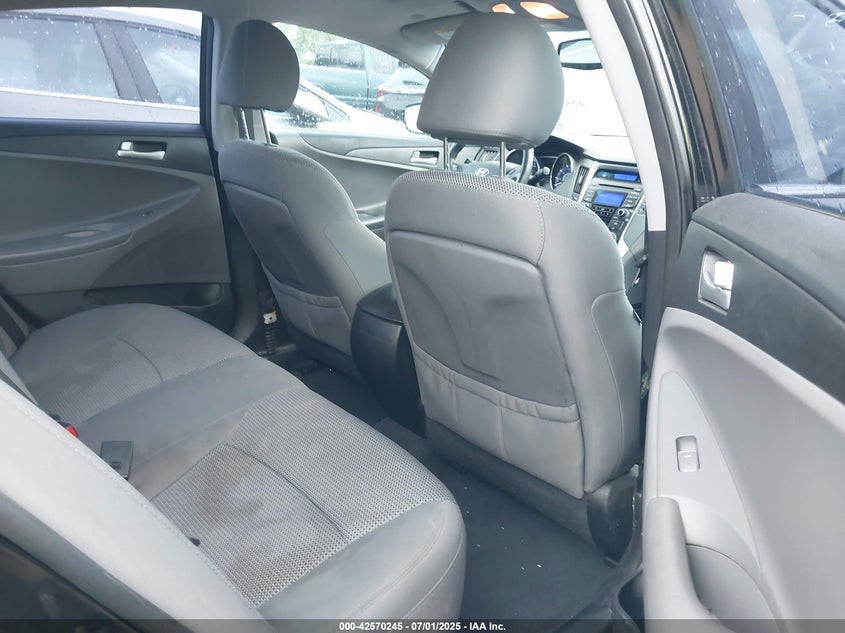 2012 HYUNDAI SONATA VIN: 5NPEB4AC0CH486638