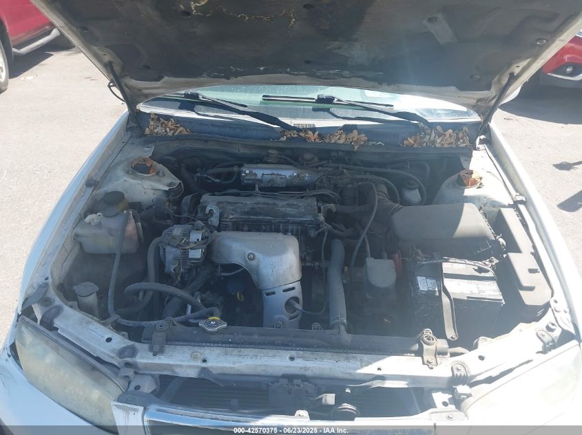 2001 Toyota Camry Le VIN: 4T1BG22K31U826586 Lot: 42570375