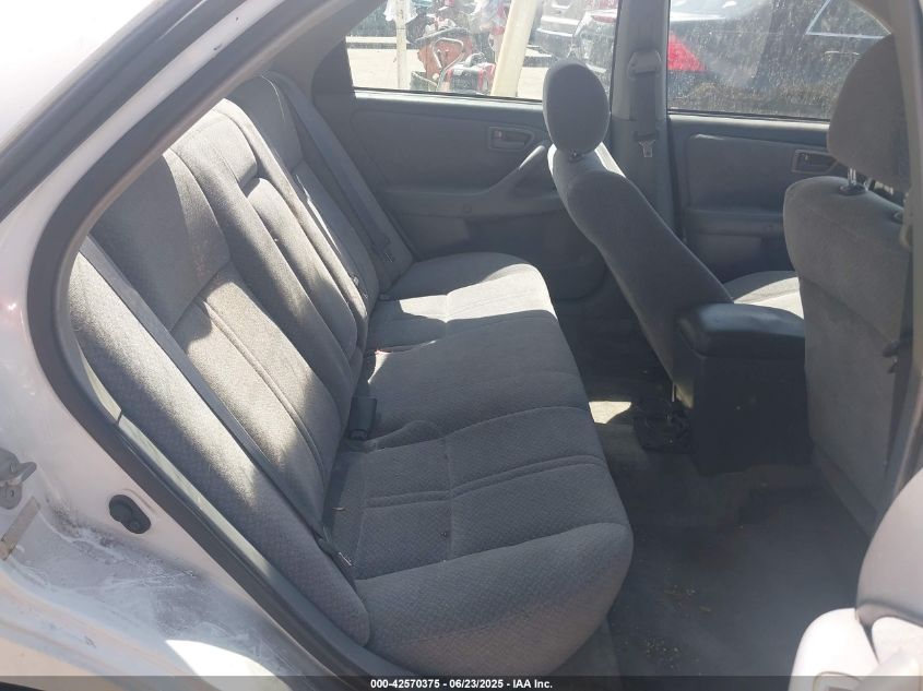 2001 Toyota Camry Le VIN: 4T1BG22K31U826586 Lot: 42570375