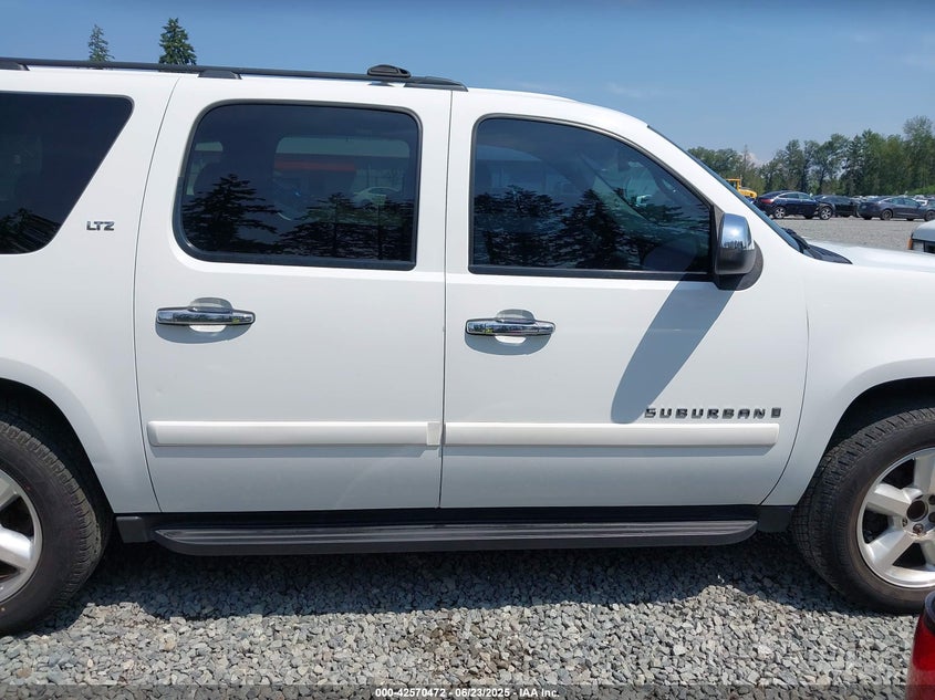 2008 CHEVROLET SUBURBAN 1500 VIN: 3GNFC16J58G187869