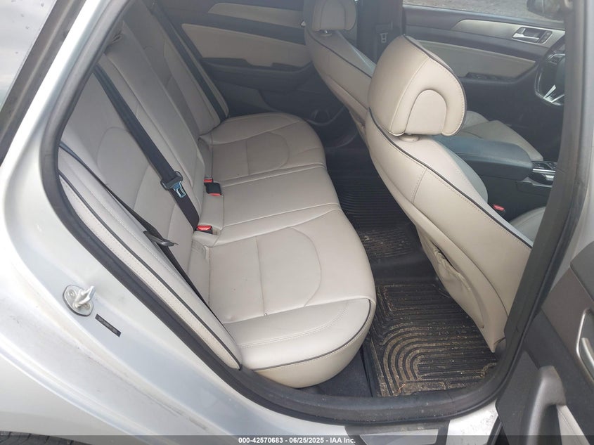 2015 HYUNDAI SONATA VIN: 5NPE34AB6FH113855