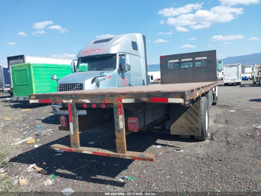 1999 International 4000 4900 VIN: 1HTSDAAM9XH605590 Lot: 42570968