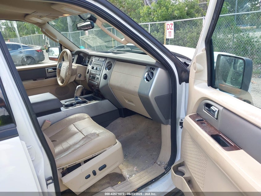 2014 FORD EXPEDITION VIN: 1FMJU1J50EEF14445