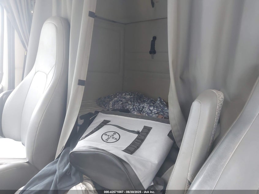 2019 Volvo Vnl VIN: 4V4NC9EGXKN202345 Lot: 42571087