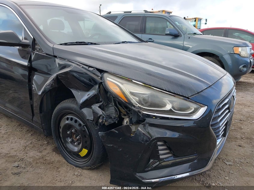 2018 HYUNDAI SONATA LIMITED - 5NPE34AF8JH644406