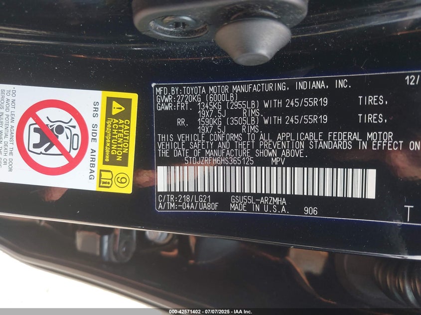 2017 TOYOTA HIGHLANDER SE - 5TDJZRFH6HS365125