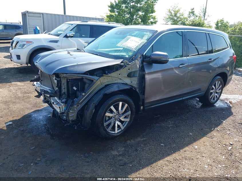 2021 HONDA PILOT VIN: 5FNYF5H58MB021555