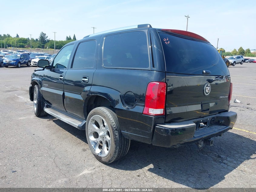 2005 Cadillac Escalade Standard black  Gasoline 1GYEC63N15R265627 photo #4