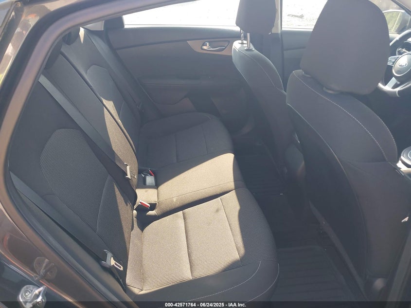 2019 KIA FORTE LXS - 3KPF24AD1KE120140