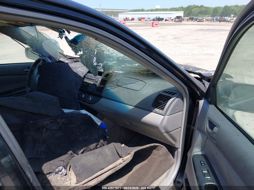 2005 Toyota Camry Le