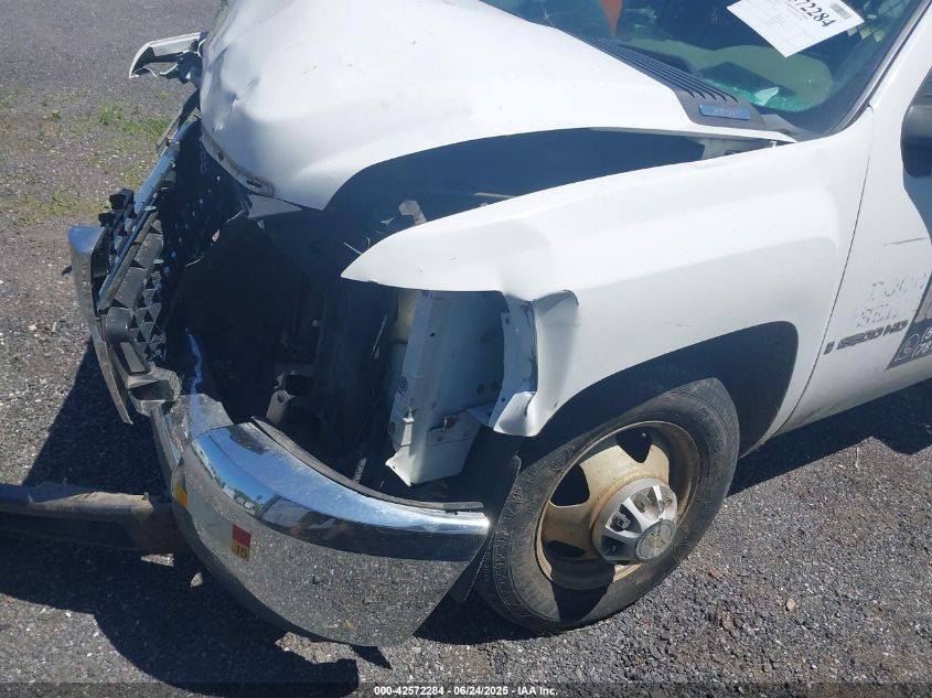 2009 Chevrolet Silverado 3500Hd Chassis Work Truck VIN: 1GBJC74K59F160275 Lot: 42572284