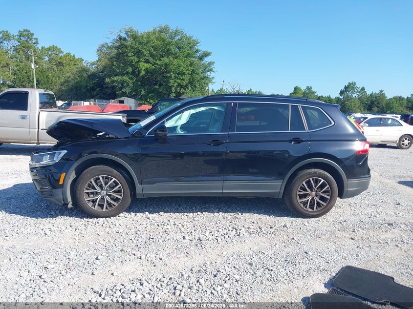 VIN 3VV3B7AX6KM104361 2019 VOLKSWAGEN TIGUAN 2.0T SE/2.0T SEL/2.0T SEL R-LINE/2.0T SEL R-LINE BLACK