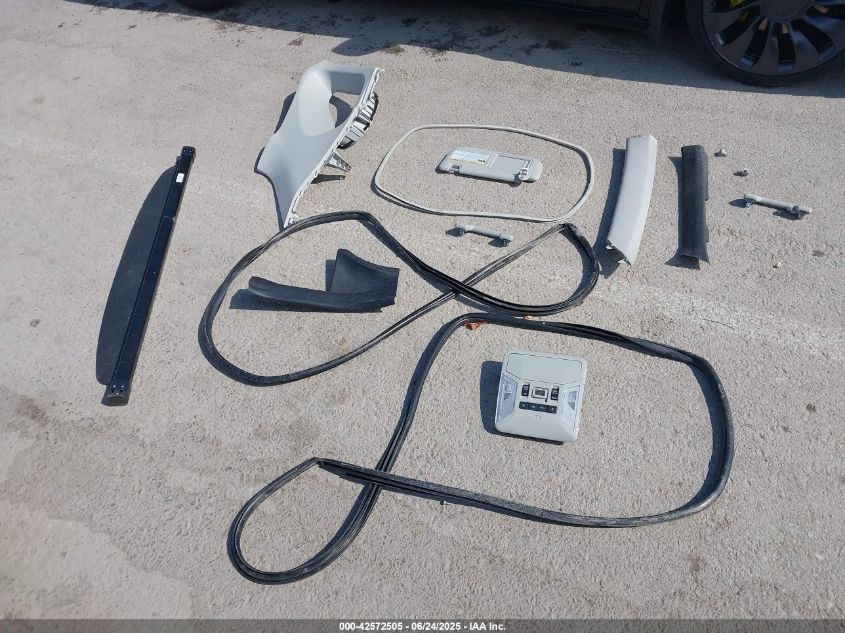 2023 Toyota RAV4 - 2T3S1RFV7PW332312