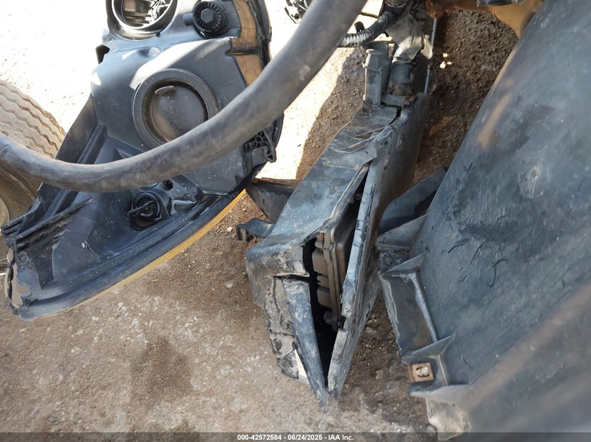 2017 FORD FOCUS SE - 1FADP3K28HL229961