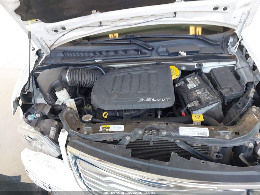 2014 CHRYSLER TOWN & COUNTRY TOURING - 2C4RC1BG5ER124065