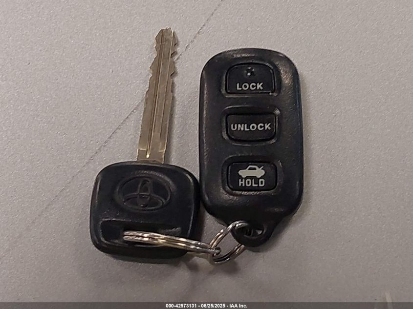 2005 Toyota Camry Le VIN: 4T1BE32K55U422447 Lot: 42573131