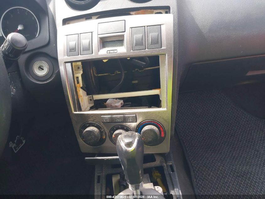 2004 Hyundai Tiburon VIN: KMHHM65D84U136361 Lot: 42573621